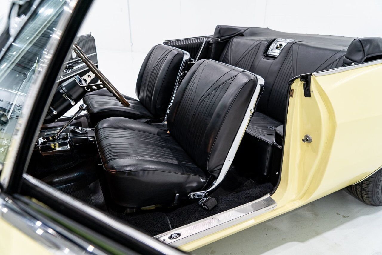 1965 Chevrolet Impala SS *PRIX EN USD* 396/325HP 4spd frame off restoration Yellow Montreal - photo #80