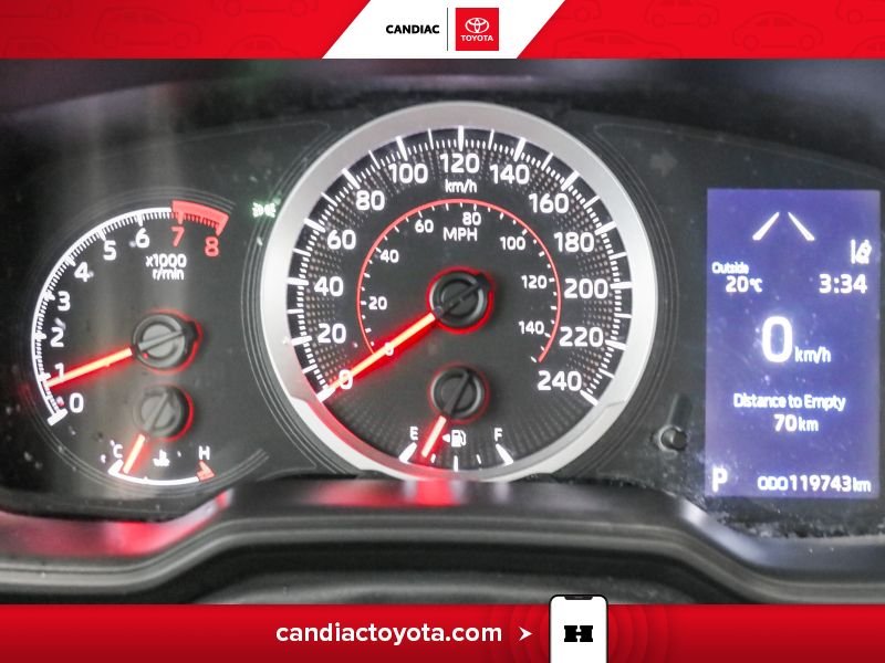 2022 Toyota Corolla Red Saint-Eustache - photo #19