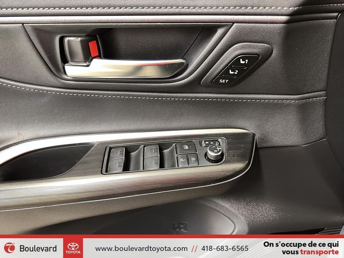 Toyota Venza 98389A-95 | XLE, AWD 2024 Gris côtier métallisé Québec - photo #8