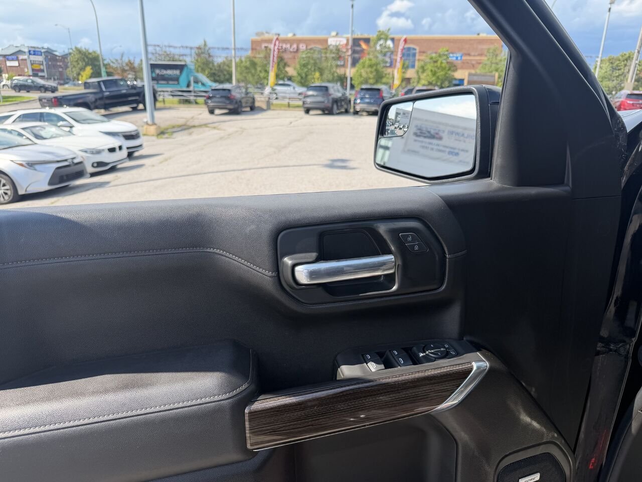 2021 CHEVROLET SILVERADO 1500 RST RST cabine multiplace 4RM 157 po Black Gatineau - photo #10