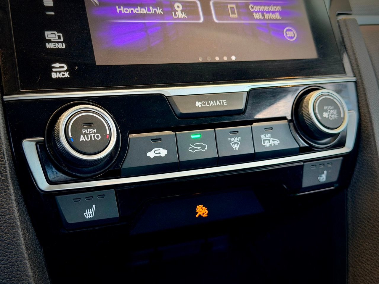 2018 Honda Civic Sedan White Notre-Dame-des-Prairies - photo #26