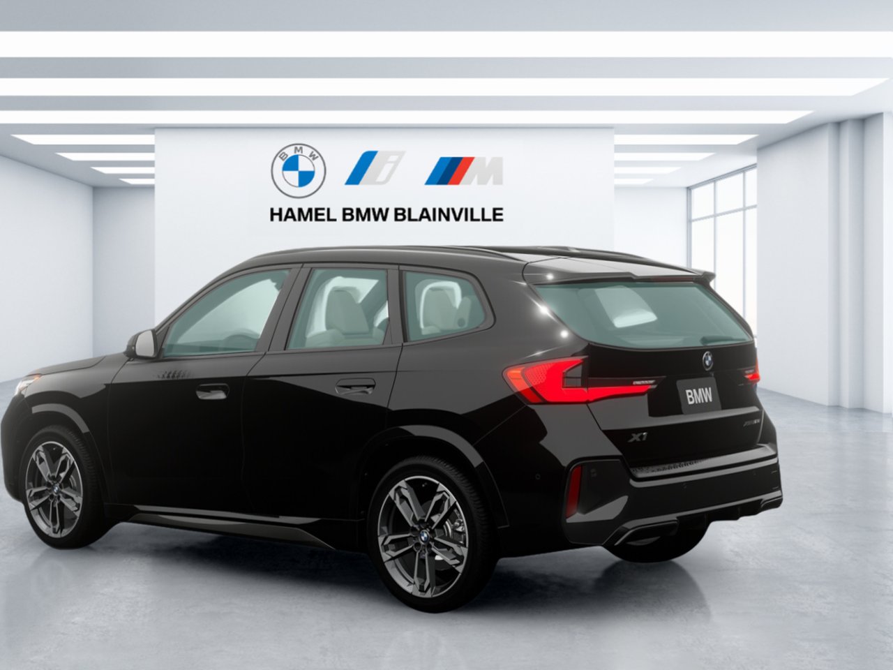 2026 BMW X1 Black Sapphire Metallic Blainville - photo #3