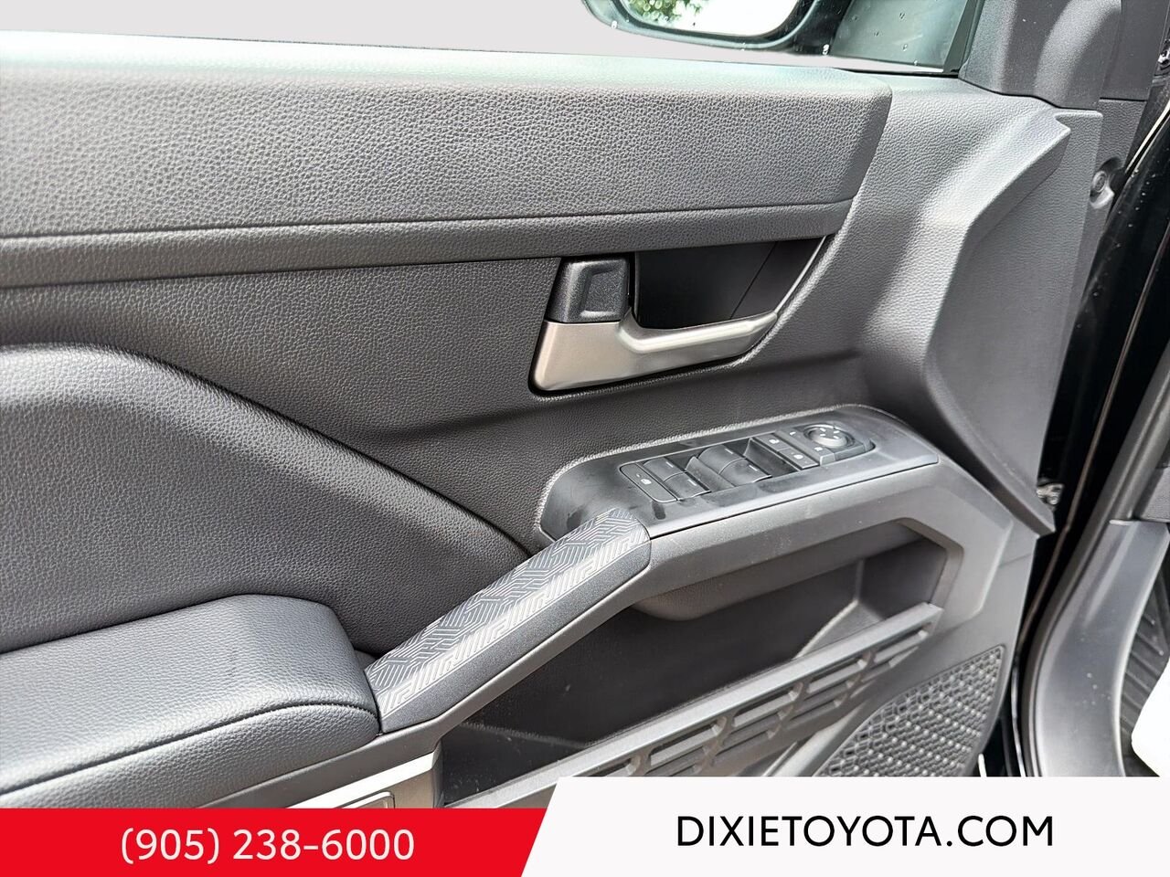 2025 Toyota Tacoma TRD OFFROAD / CLEAN CARFAX Mississauga - photo #7
