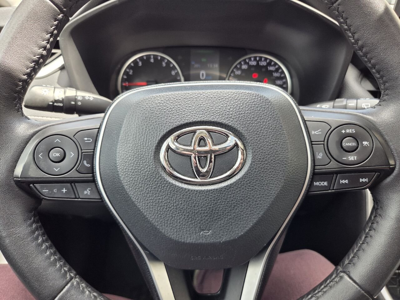 2021 Toyota RAV4 Grey Mont-Laurier - photo #23
