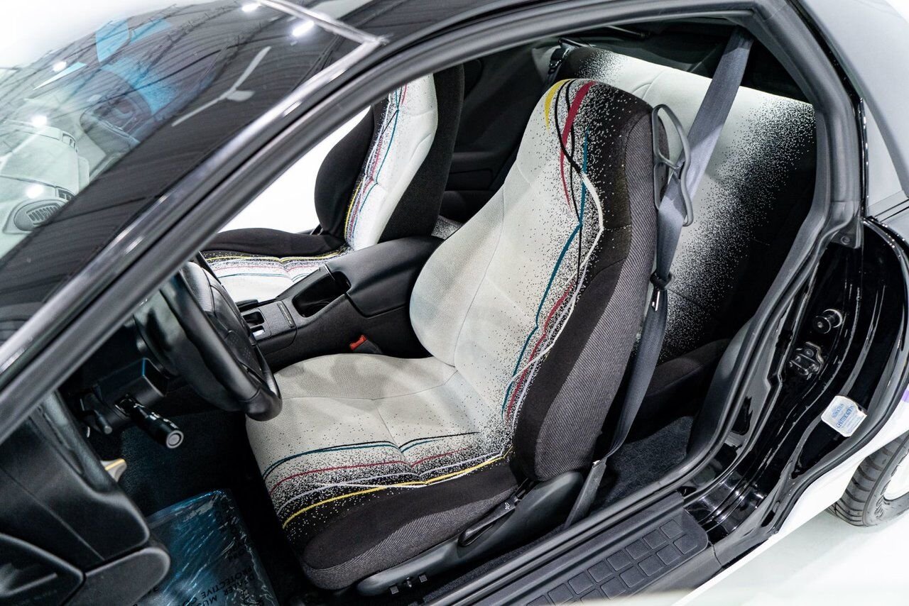 1993 Chevrolet CAMARO Z28 PRIX EN USD | Pace Car with only 957km (595mi) with original window sticker Black Montreal - photo #12