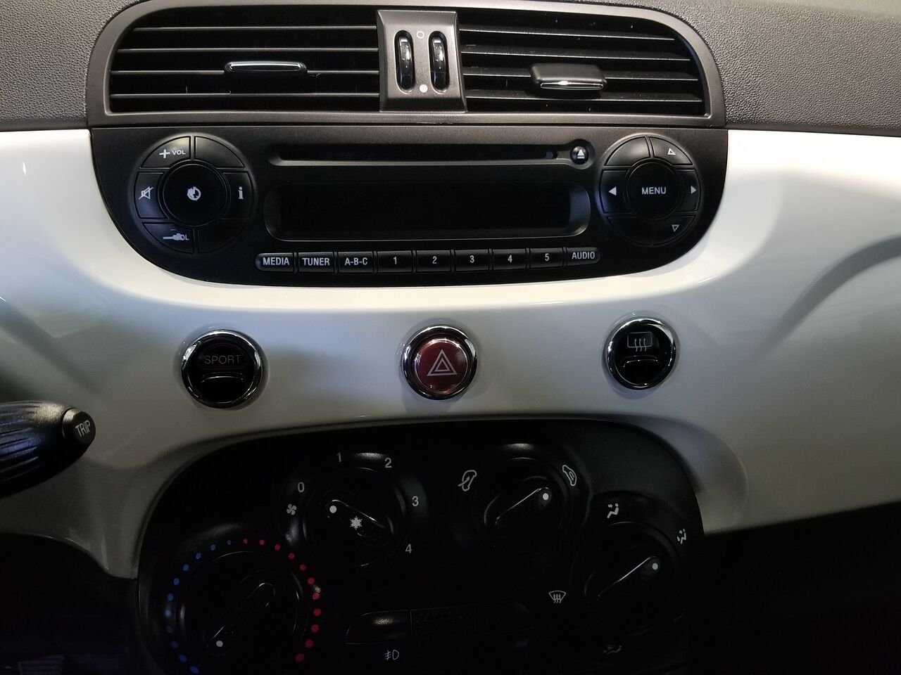 2014 FIAT 500 White  - photo #23