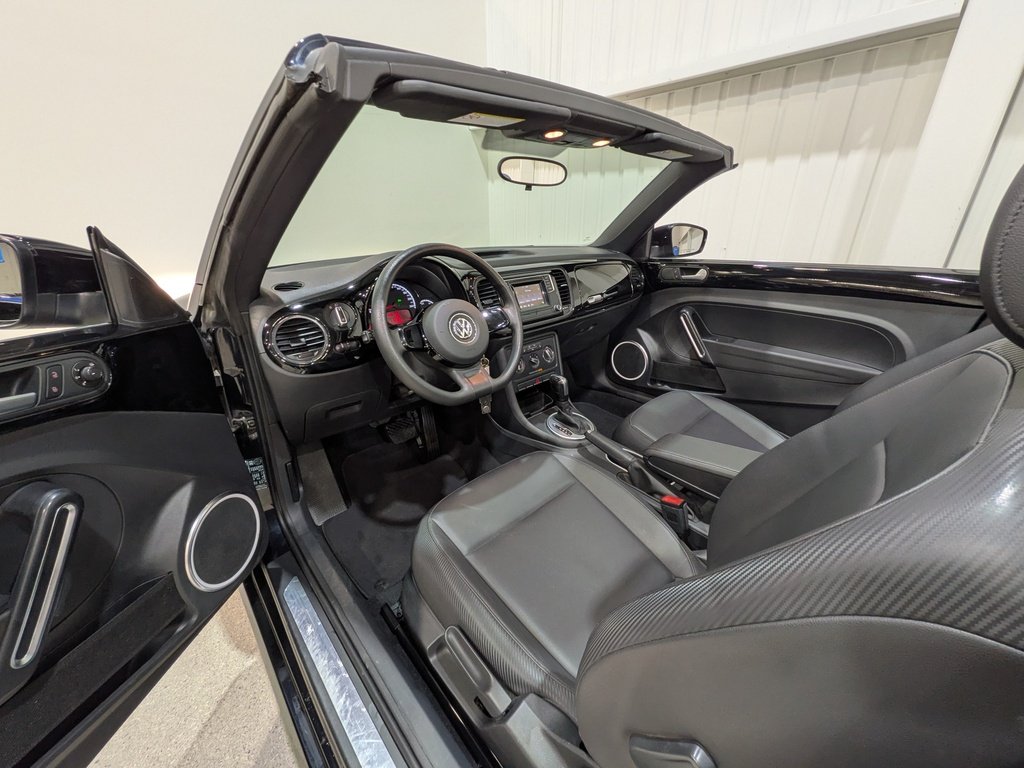 Volkswagen Beetle Convertible 2dr Conv Denim Edition 2016 Noir Val-David - photo #9