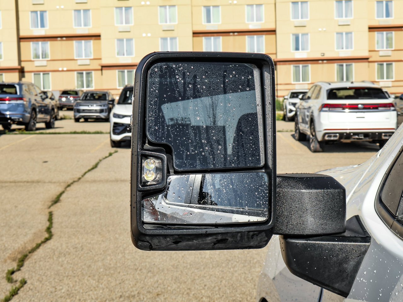 2025 Chevrolet Silverado 1500 4WD Crew Cab 147 LT White Sherwood Park - photo #12