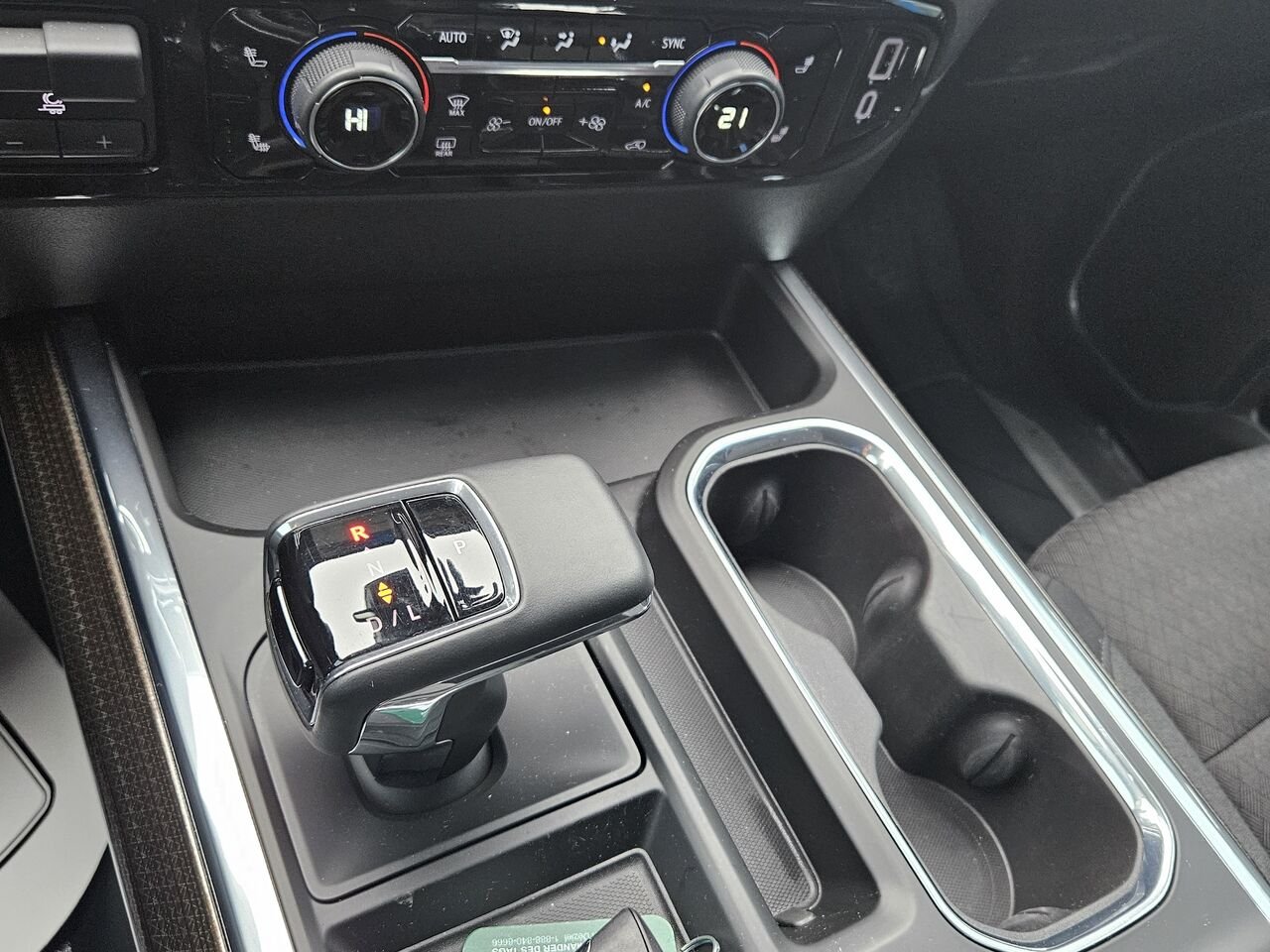 2025 Chevrolet Silverado 1500 RST cabine multiplace 4RM 147 po Grey Thetford Mines - photo #11