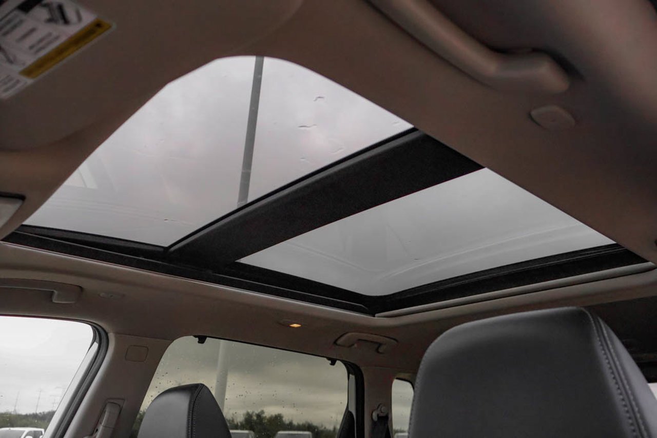 2024 Nissan Rogue AWD Platinum White Sherwood Park - photo #31