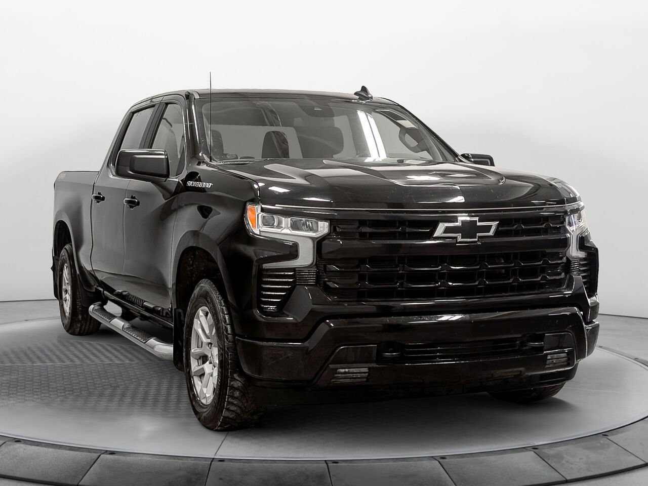 2022 CHEVROLET Silverado 1500 RST 4WD Crew Cab Moteur V8 5.3L 6 Places Black Sherbrooke - photo #5