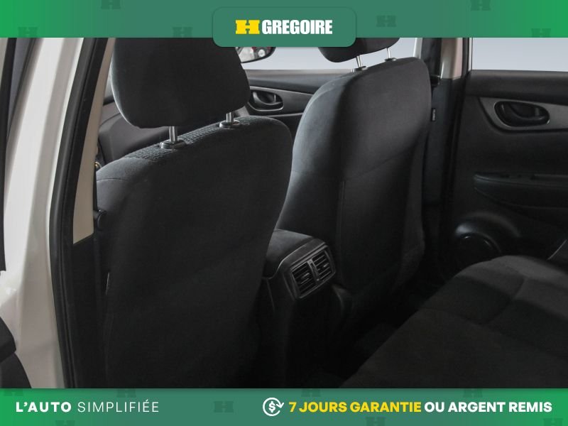 2019 Nissan Qashqai White Laval - photo #21