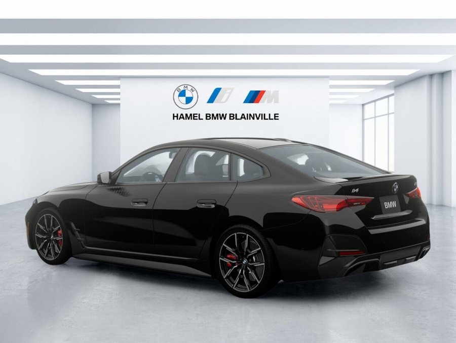 BMW i4 2026 2026 Noir saphir métallisé