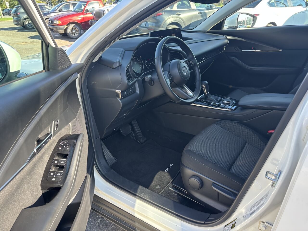2025 Mazda CX-30 GS TI White Montmagny - photo #12