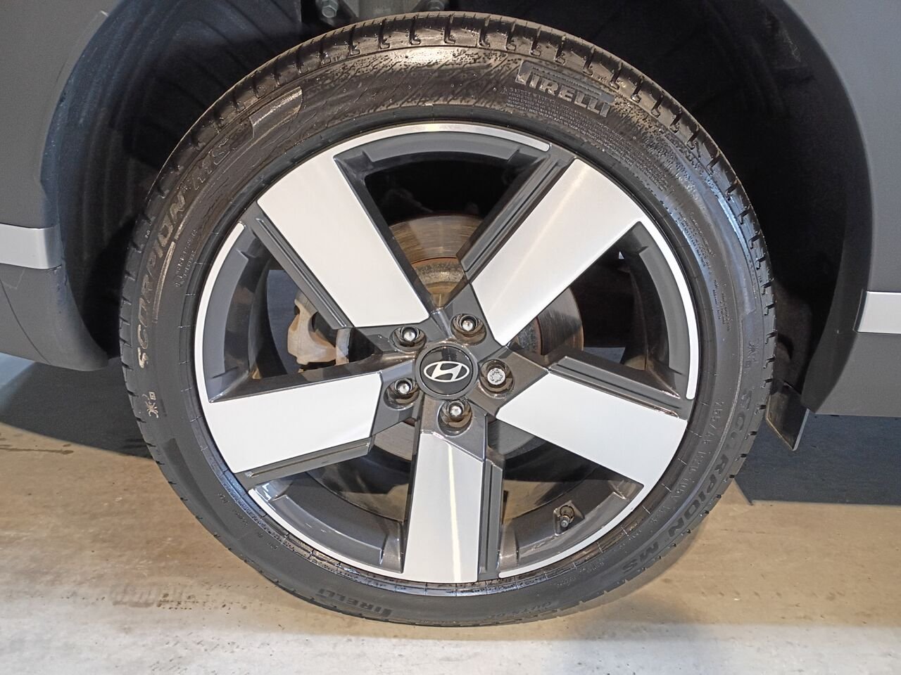 2025 Hyundai Santa Fe Black Blainville - photo #6