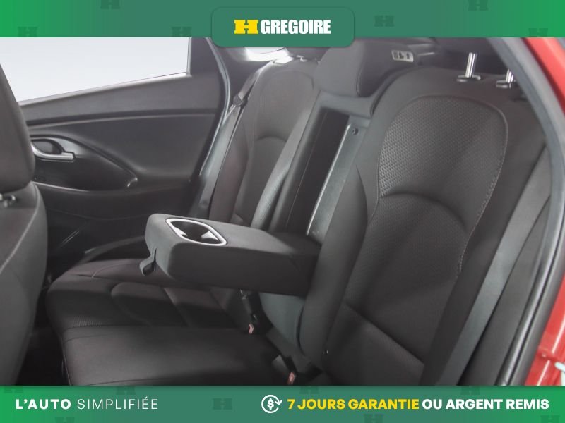 2020 Hyundai Elantra Red Saint-Eustache - photo #21