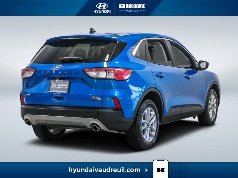 2021 Ford Escape Blue Laval - photo #10