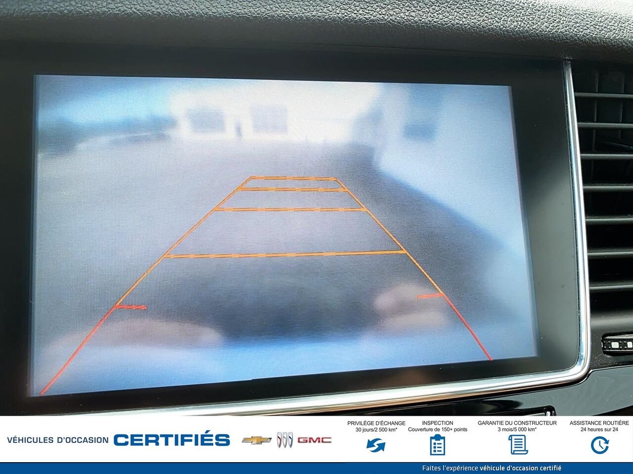 BUICK ENCORE ESS Essence 4 portes TA 2017 Blanc Montmagny - photo #16
