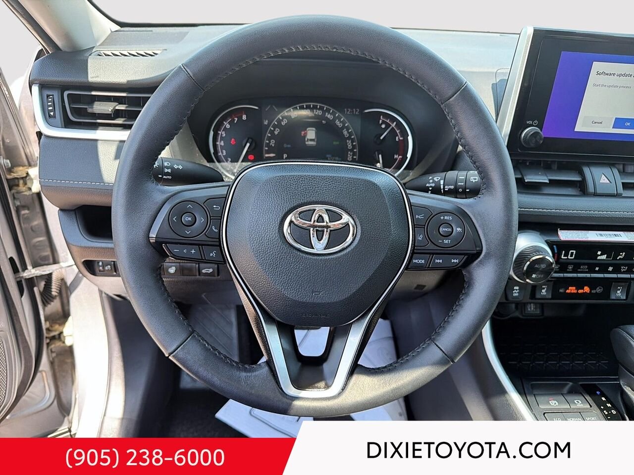2024 Toyota RAV4 XLE AWD / HEATED SEATS / MOONROOF / ALLOY WHEELS / CARPLAY AND ANDROID AUTO Silver Mississauga - photo #11