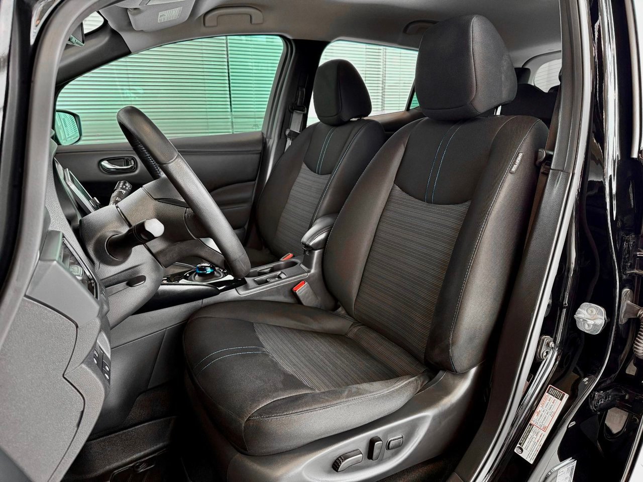 2023 Nissan Leaf Notre-Dame-des-Prairies - photo #12