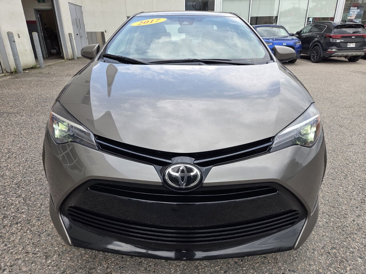 Toyota COROLLA 2017 Gris Mont-Laurier - photo #5