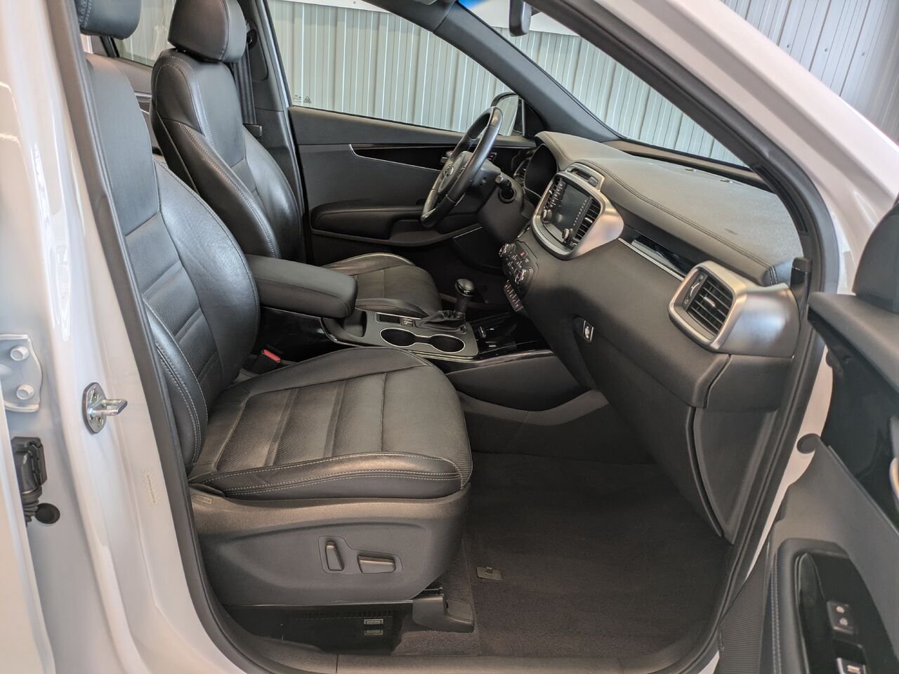 2018 Kia Sorento White Gatineau - photo #16