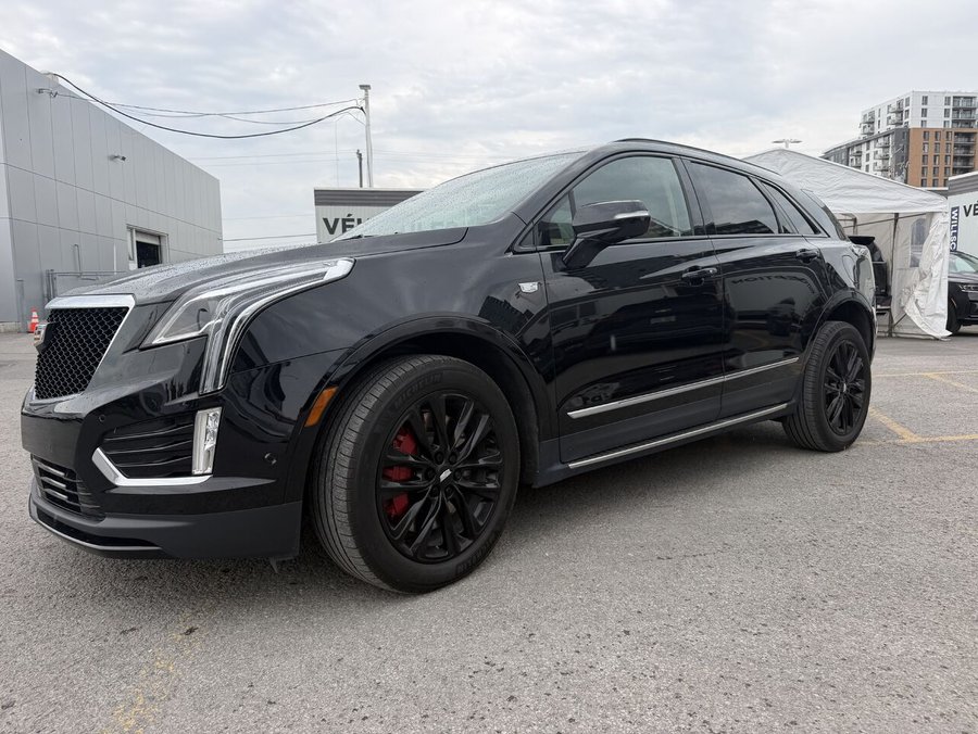 2022 Cadillac XT5 2022 Black