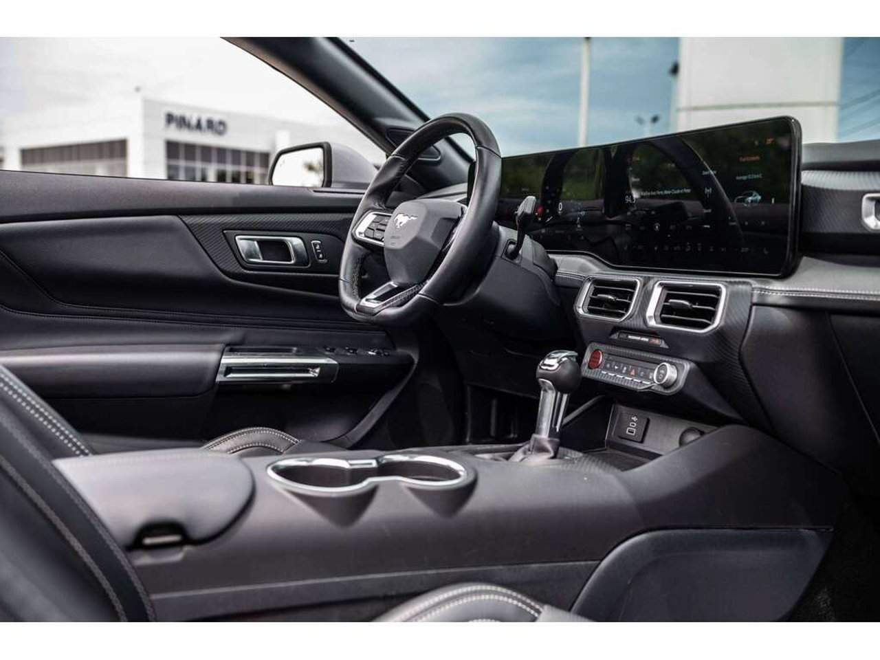 2025 Ford Mustang Silver Sainte-Julienne - photo #27