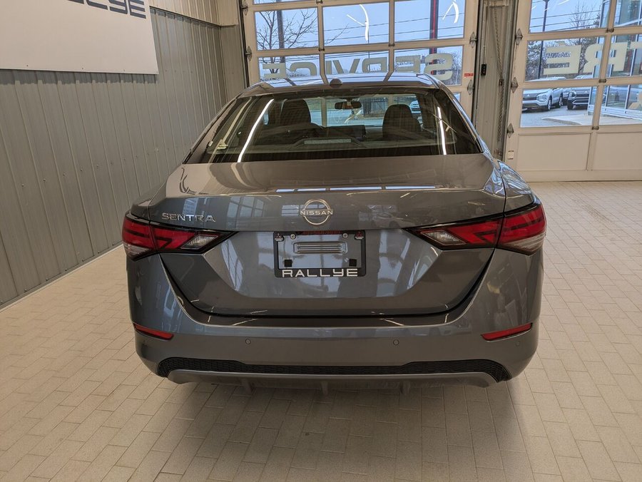 Nissan Sentra SV 2025 Gris