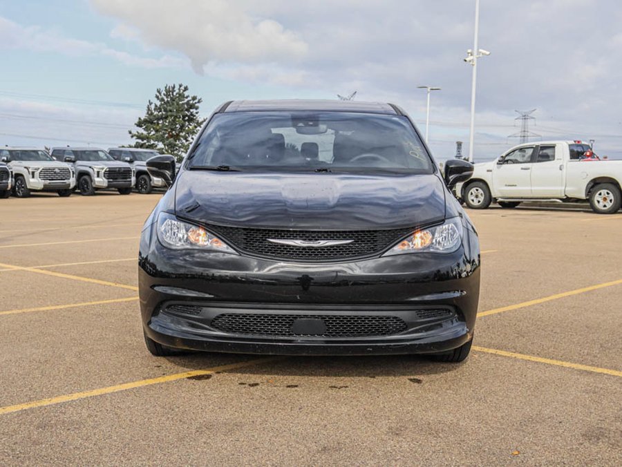 2025 Chrysler Grand Caravan