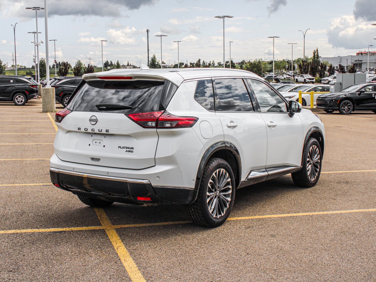 2024 Nissan Rogue AWD Platinum White Sherwood Park - photo #8