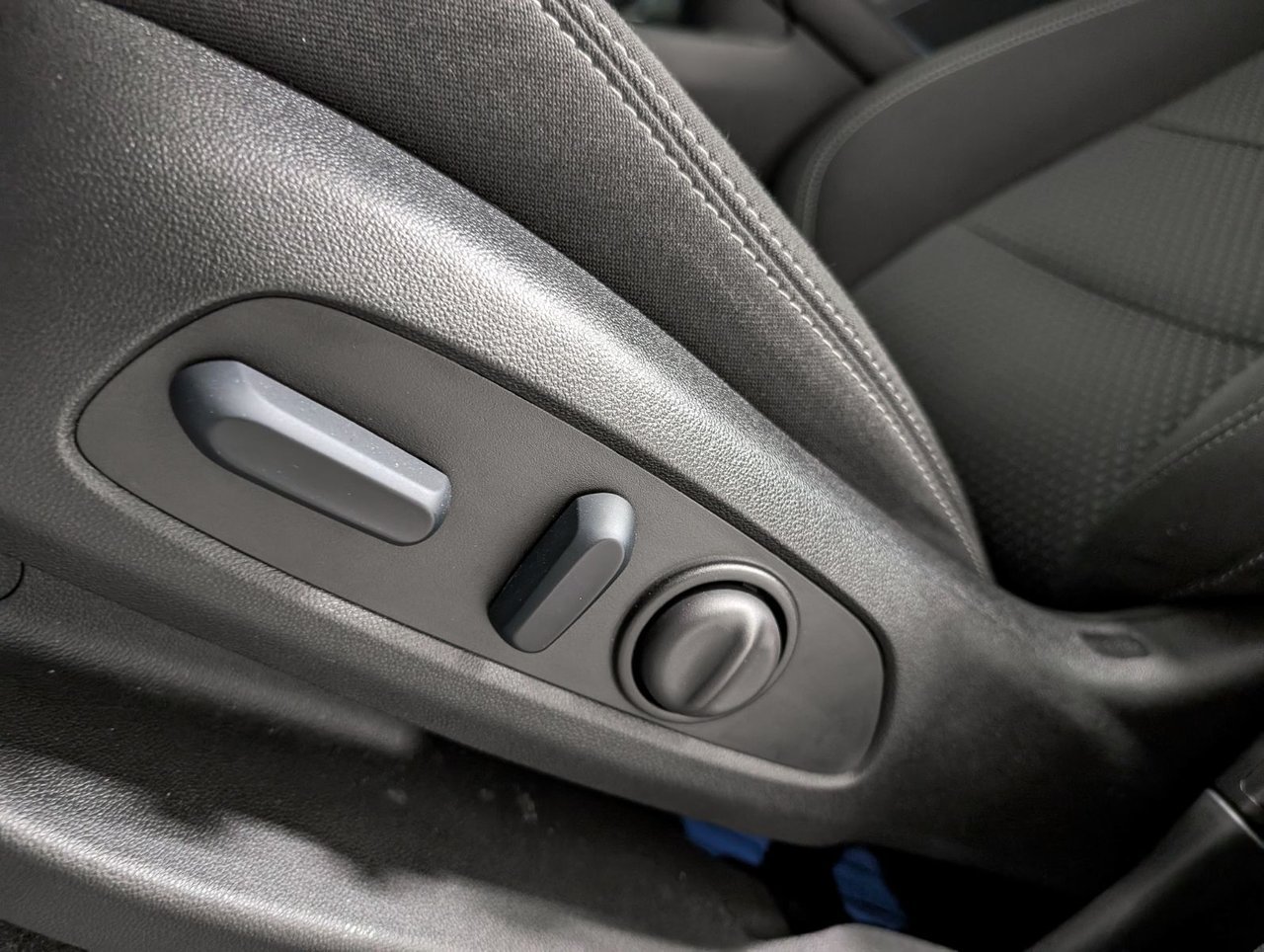 2023 GMC Terrain SLE Saint-Eustache - photo #9
