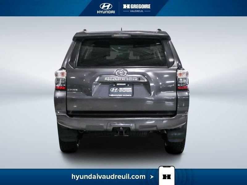 2020 Toyota 4Runner Grey Saint-Eustache - photo #8