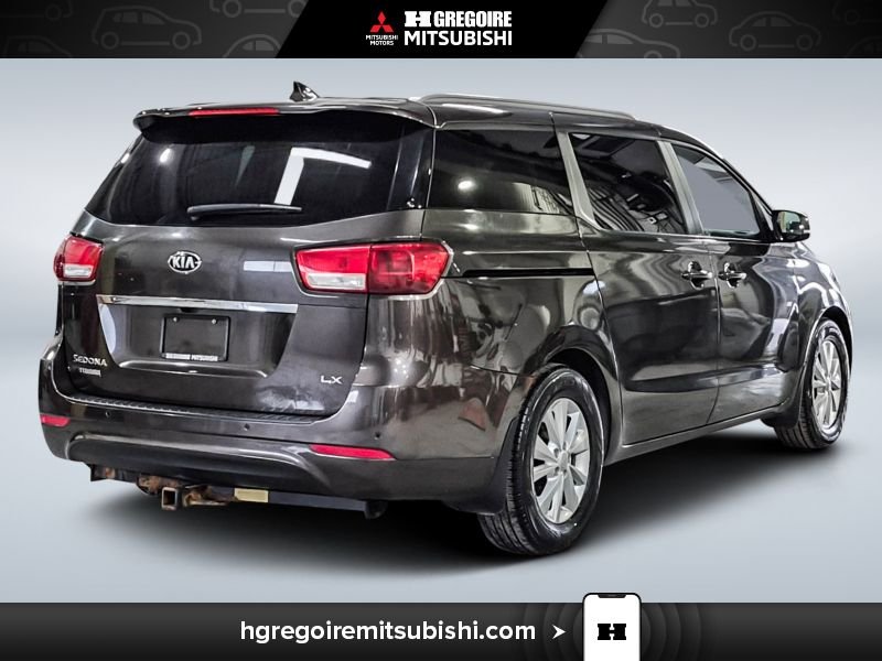 Kia Sedona 2017 Gris Blainville - photo #8