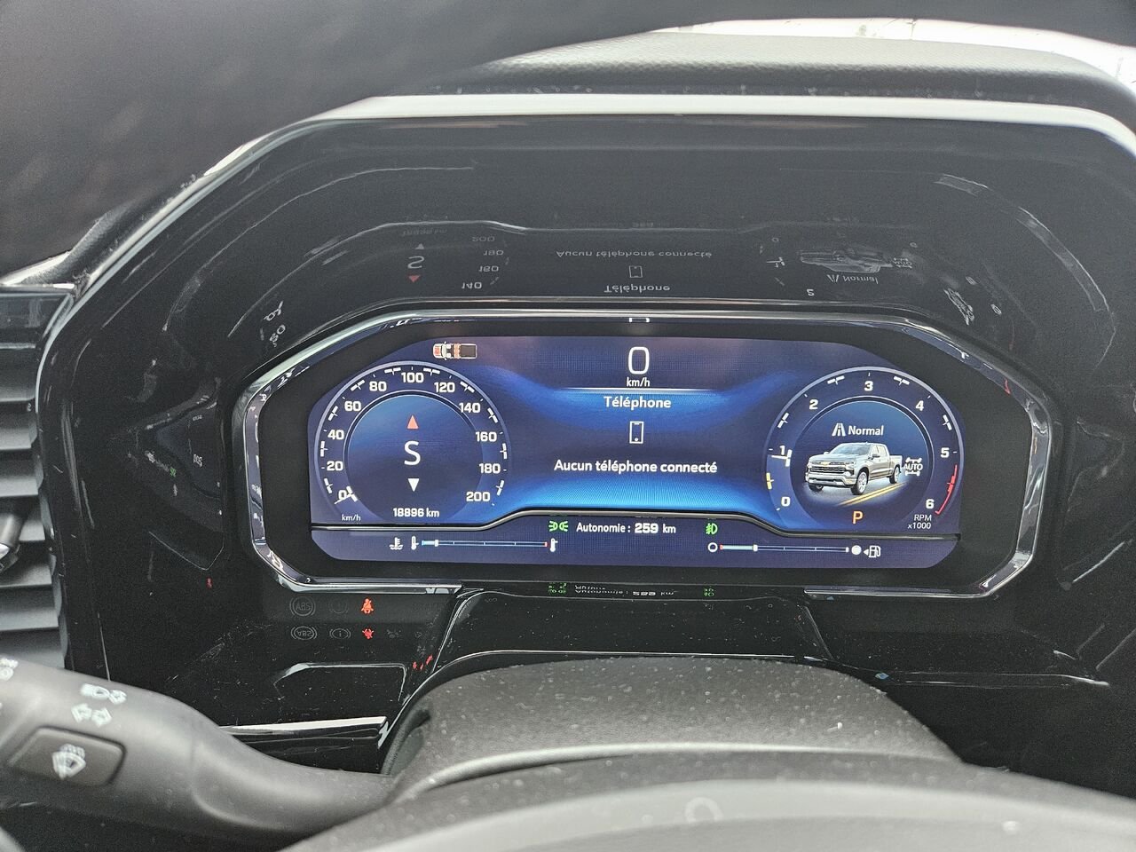 2025 Chevrolet Silverado 1500 RST cabine multiplace 4RM 147 po Grey Thetford Mines - photo #7