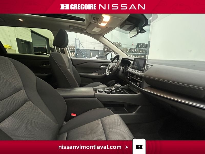 Nissan Rogue 2024 Blanc Laval - photo #31