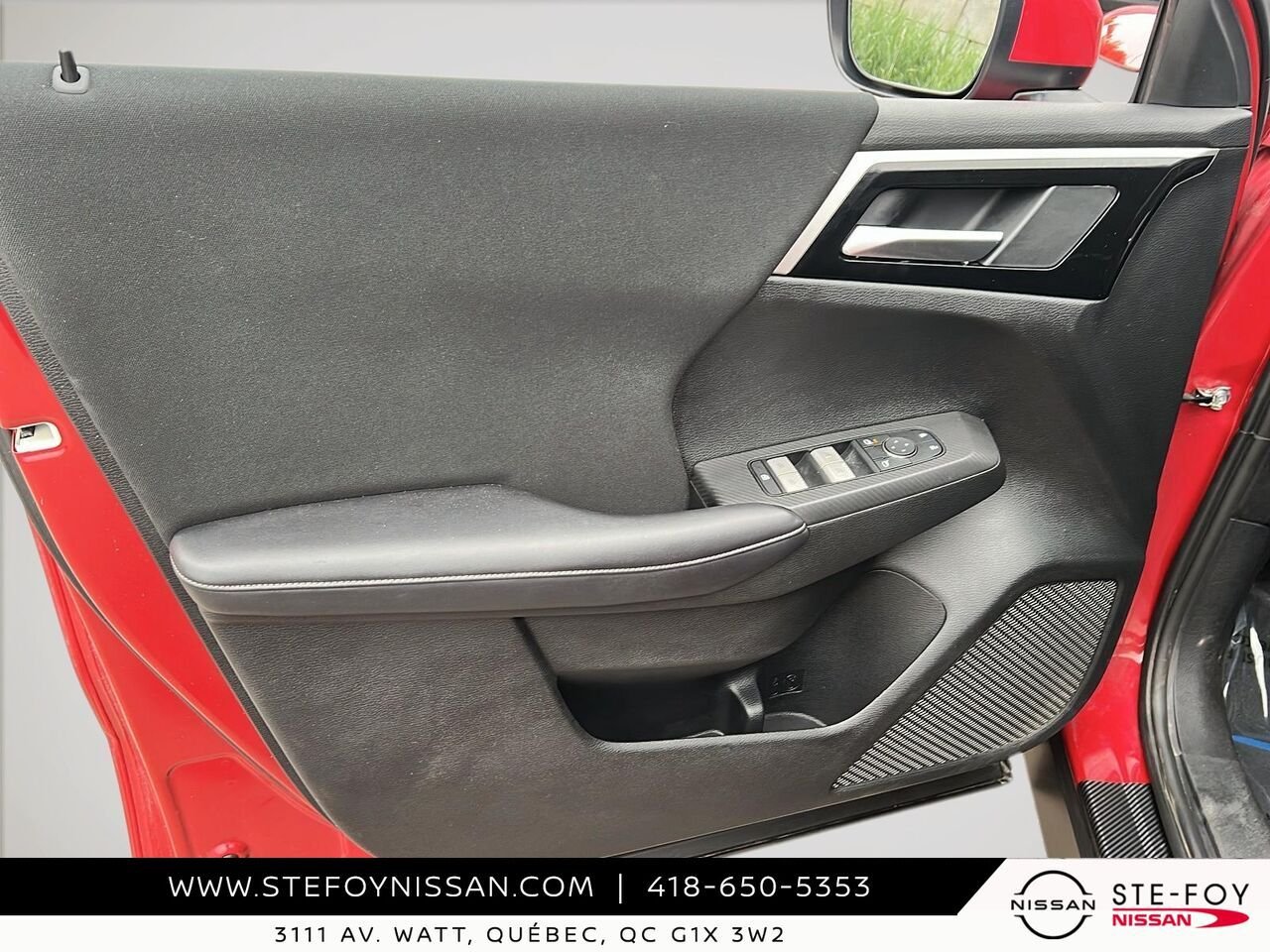 2024 Mitsubishi Outlander Plug-In Hybrid Red Ste-Foy - photo #10