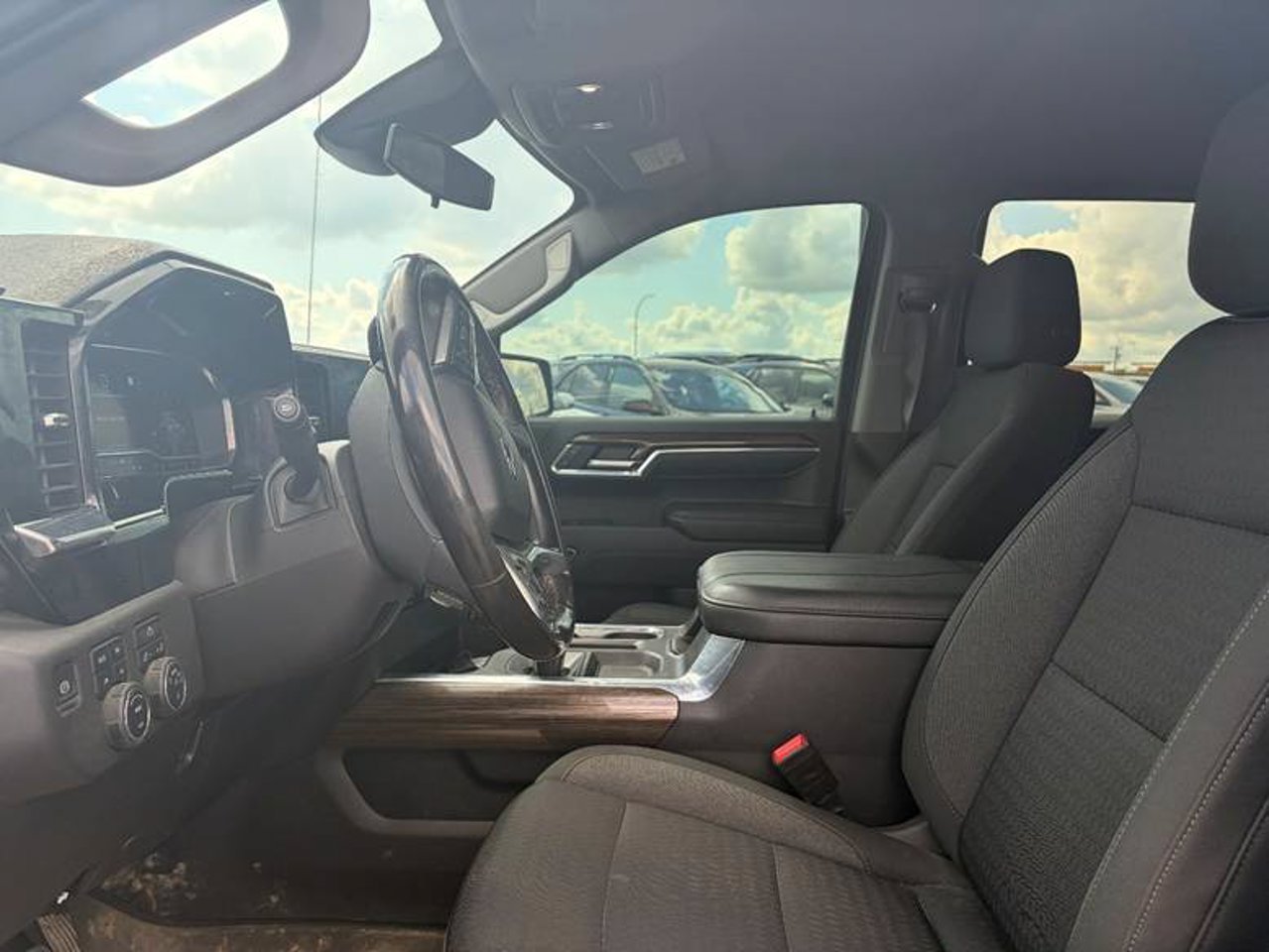 2023 Chevrolet Silverado 1500 4WD Crew Cab 147 LT Trail Boss Grey Sherwood Park - photo #5