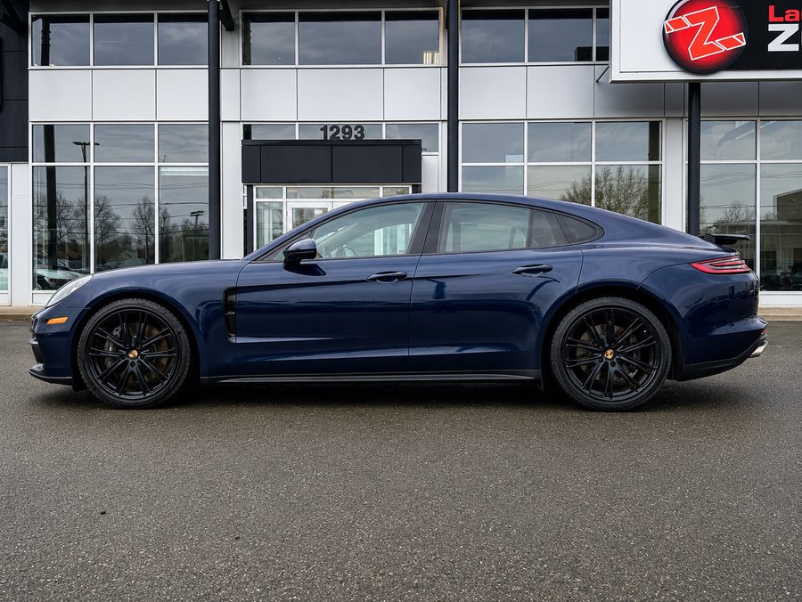2019 Porsche Panamera 4 Chrono 2019 Blue