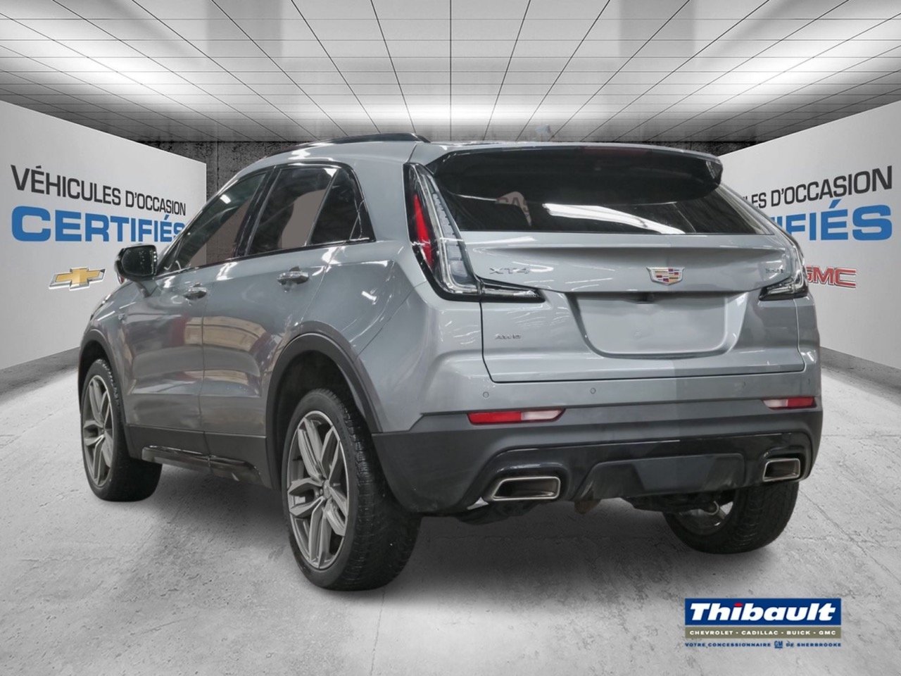 Cadillac XT4 SPORT AWD 2023 Argent silver métallisé Saint-Eustache - photo #1