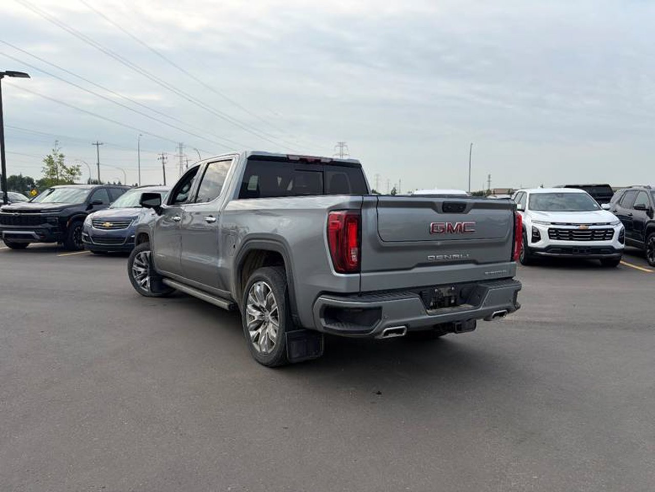 2025 GMC Sierra 1500 4WD Crew Cab 147 Denali Grey Sherwood Park - photo #3