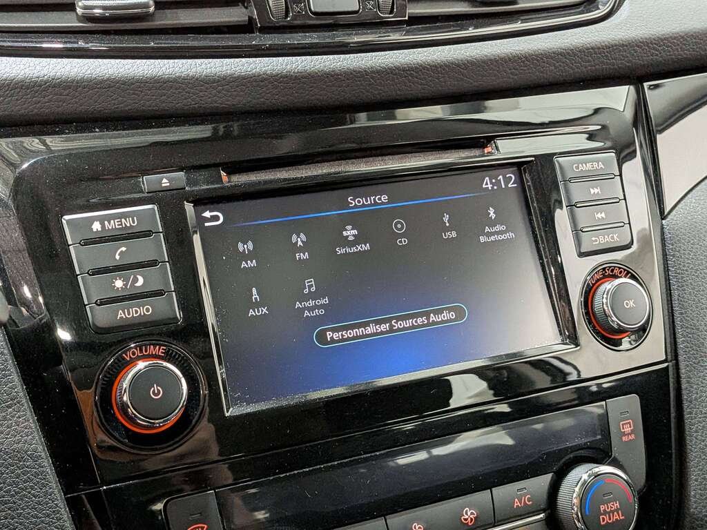 2021 Nissan Qashqai FWD SV CVT White Val-David - photo #22