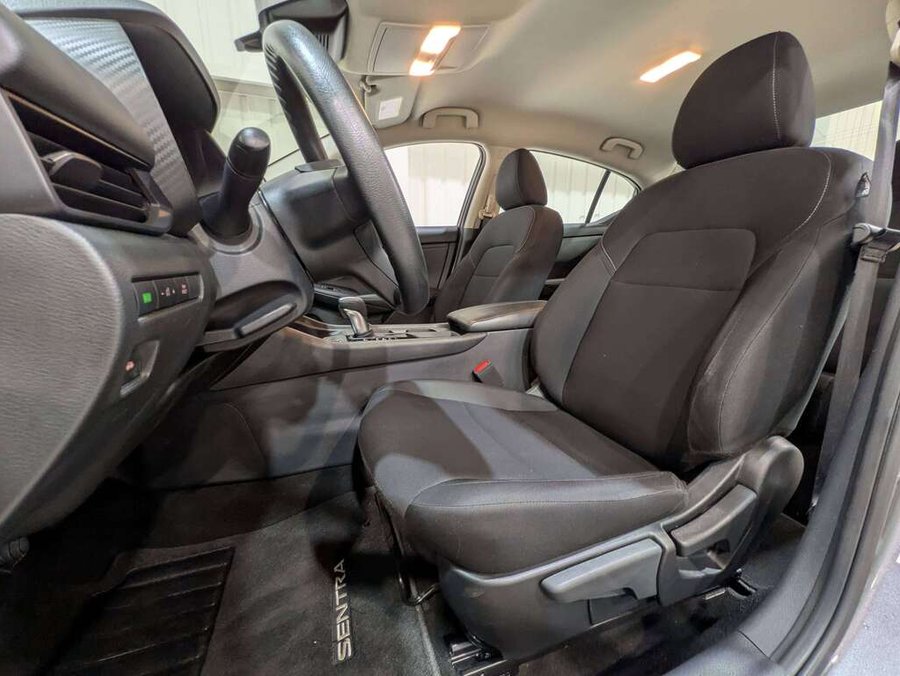 Nissan Sentra S Plus CVT 2024 Gris