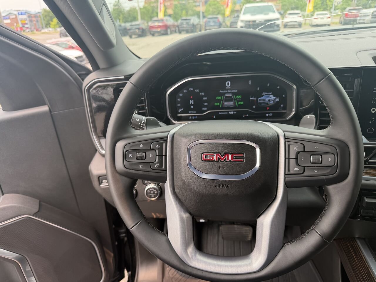 GMC SIERRA K1500 ELEVATION Elevation cabine multiplace 4RM 157 po 2025 Noir Gatineau - photo #2