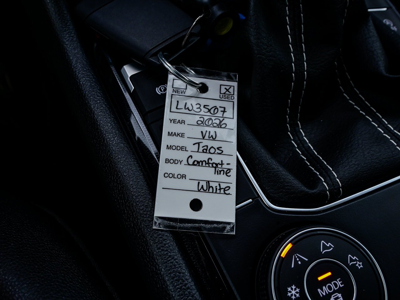 2026 Volkswagen Taos Comfortline Black Edition 4MOTION White Sherwood Park - photo #31