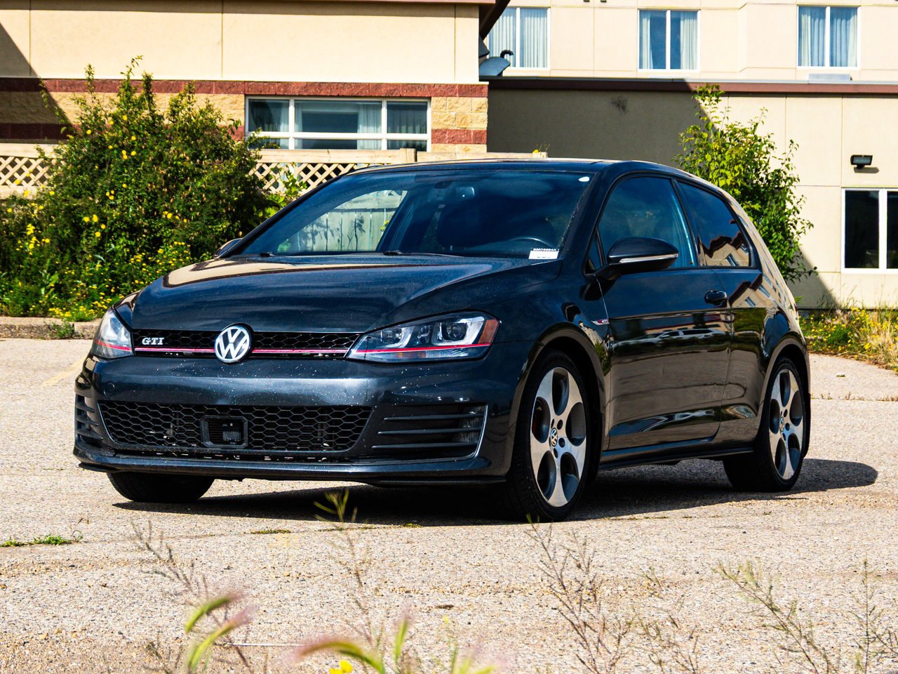 2015 Volkswagen Golf GTI 3dr HB Man gray Sherwood Park - photo #3
