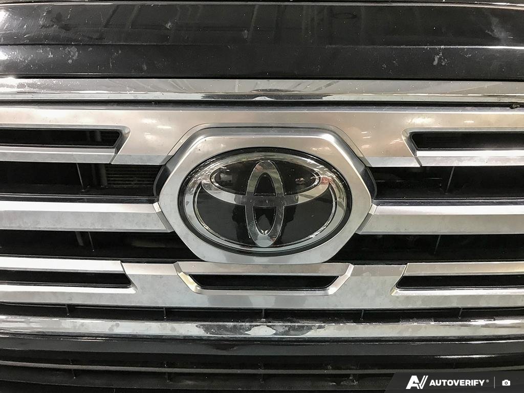 2019 Toyota Tacoma 2600804A | Limited Black Edmonton - photo #8