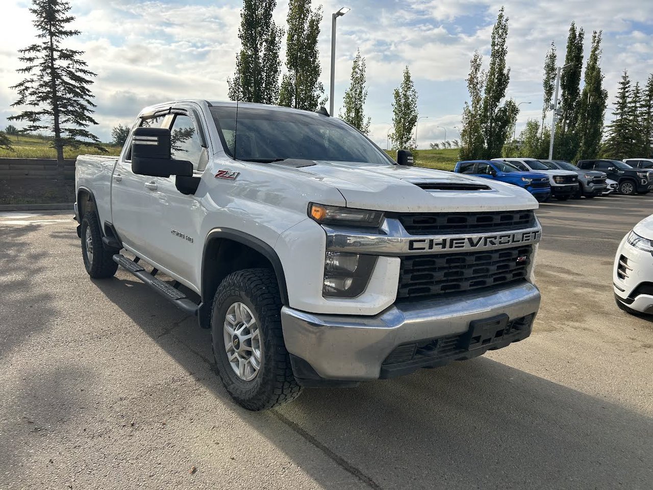 2021 Chevrolet Silverado 2500HD 4WD Crew Cab 159 LT White Sherwood Park - photo #1