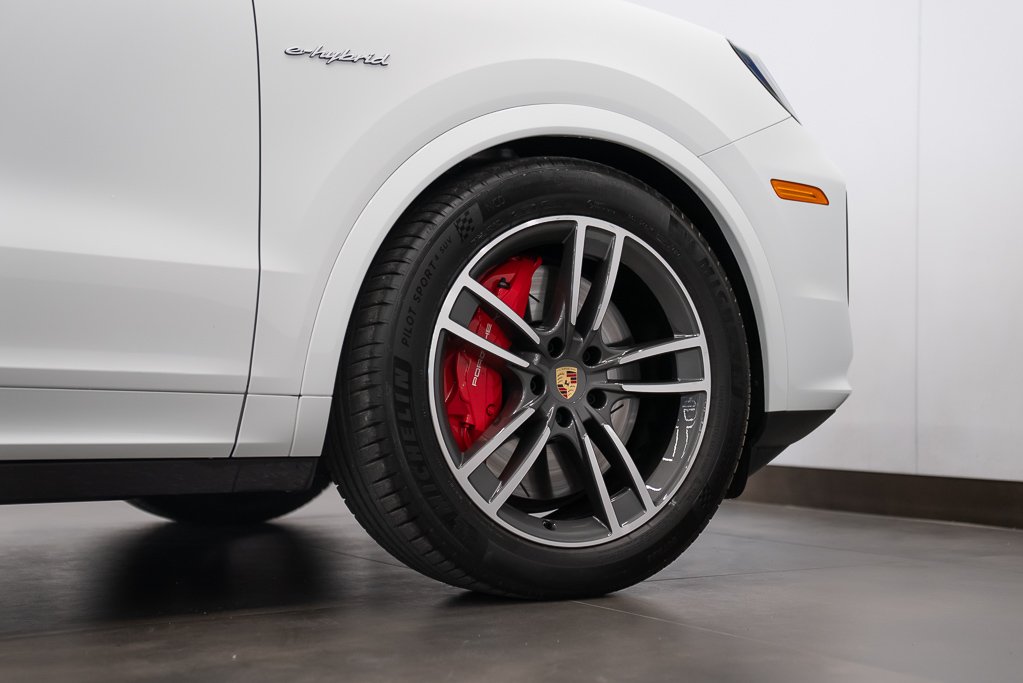 Porsche Cayenne Turbo E-Hybrid Coupe AWD 2024 Blanc Kirkland - photo #6