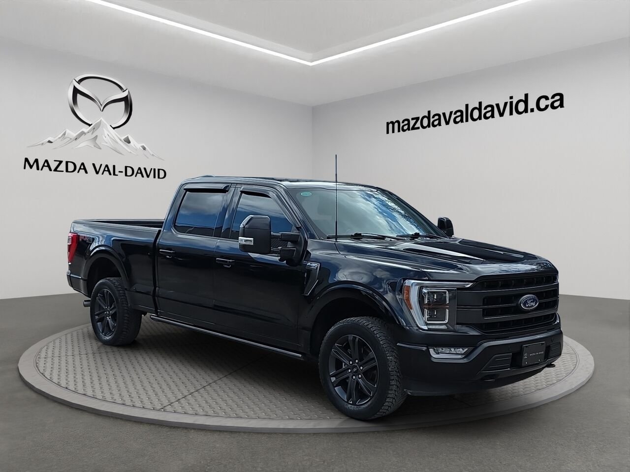 2023 Ford F-150 LARIAT cabine SuperCrew 4RM caisse de 5,5 pi Black Val-David - photo #4
